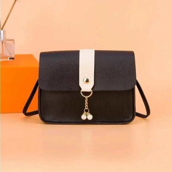 ⚠️Clearance Black And White Color Block Square Crossbody Bag - Picture 2 of 7